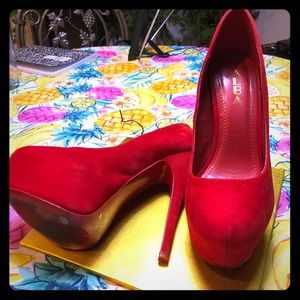 Alba Shoes - Alba platform woman’s Red shoes size 9 Alba Shoes - Alba platform woman’s Red shoes size 9
